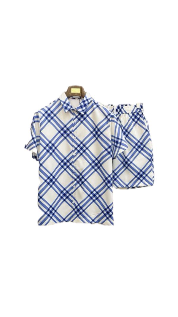 Conjunto Burberry corto 6